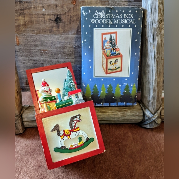 1984 Enesco Wooden Musical Christmas Box Vintage Collectible - Picture 2 of 13